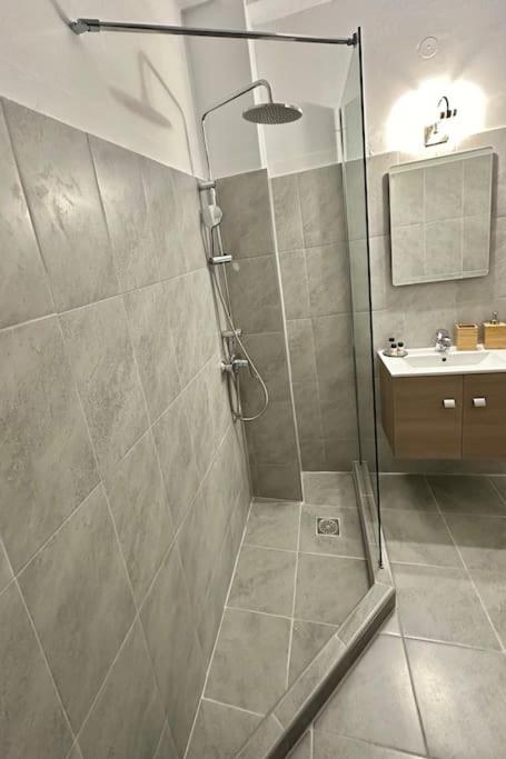 Central House in Plaka - 18