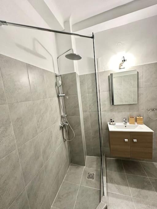 Central House in Plaka - 15