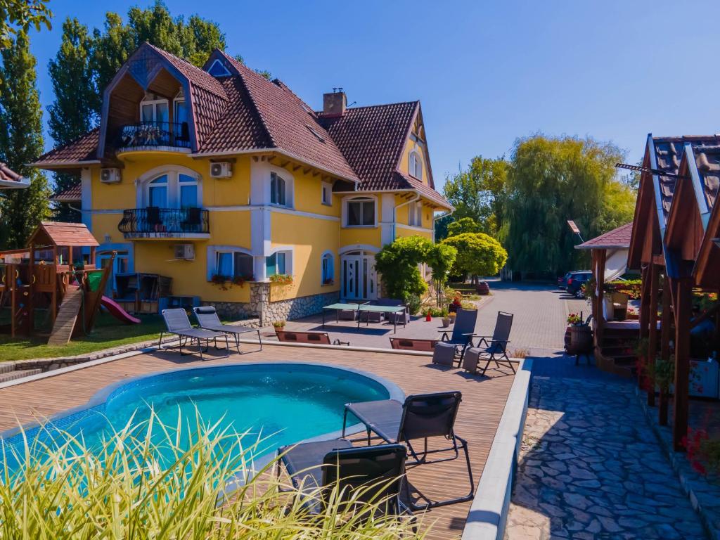 Jade Panzio 8623 Balatonföldvár, Balatonföldvár kép - 1