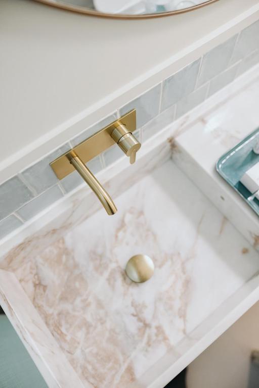 NINE DOTS Azorean Art Boutique Hotel - 16