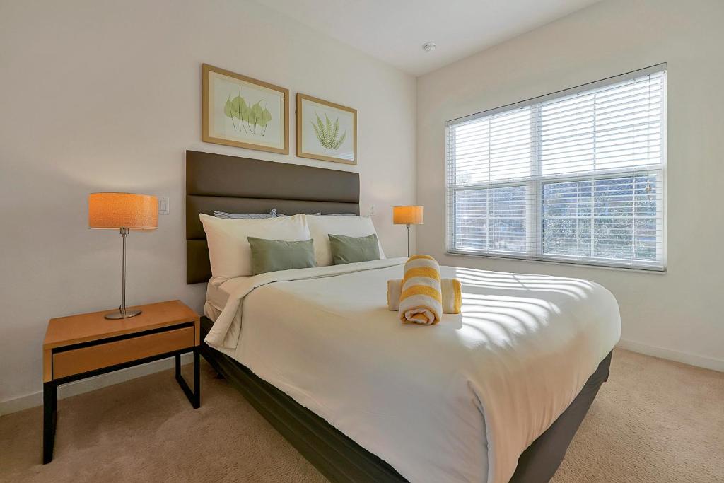 Regal Oaks Resort Vacation Townhomes by IDILIQ - Free Private Hot tub! - 