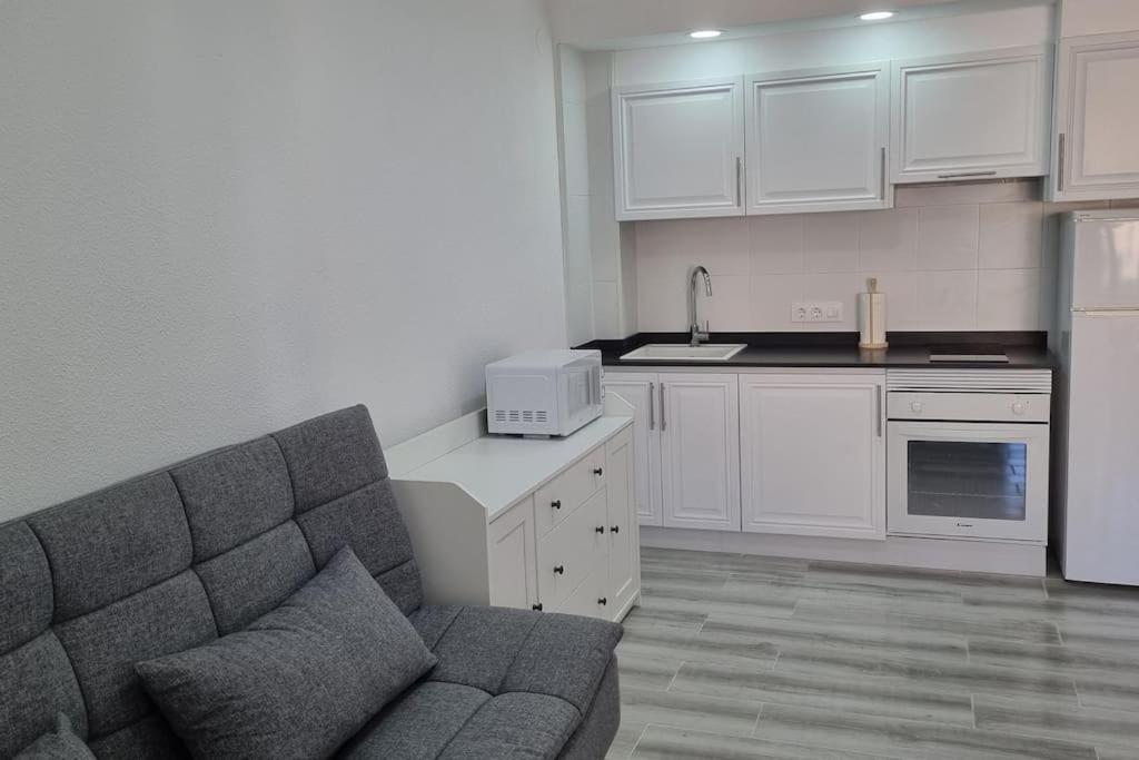 Kuchyň nebo kuchyňský kout v ubytování Coqueto Apartamento en la Playa