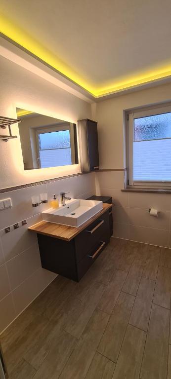 Noahs Apartments - 13