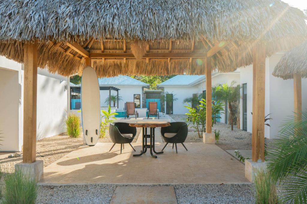 Patio nebo venkovní prostory v ubytování Villas VR Beachwalk Avellanas