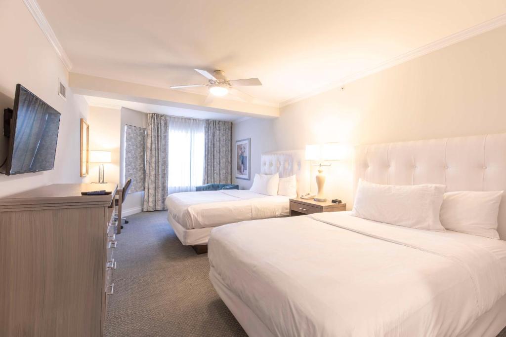 Homewood Suites by Hilton Palm Beach Gardens - One-Bedroom Suite With Two Queen Beds And Sofa Bed