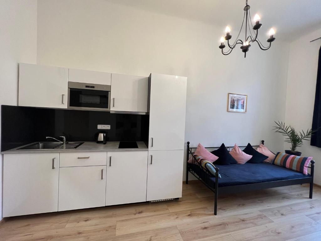 Royal Road Residence - Apartment With Balcony And External Bathroom