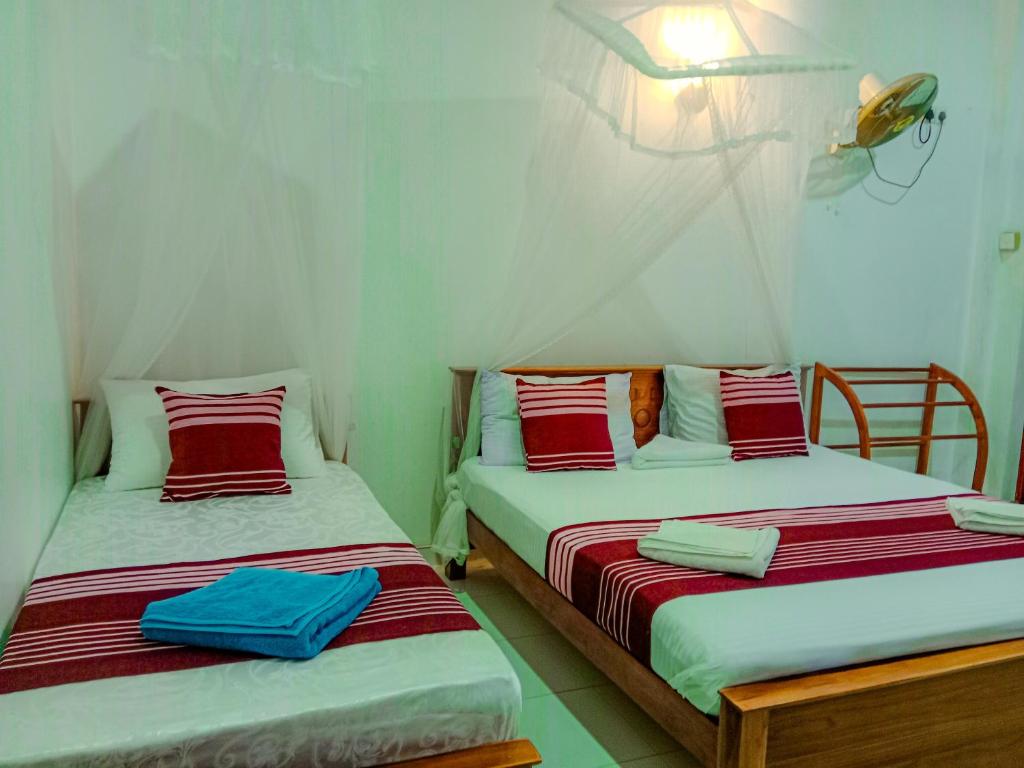 Sigiriya Peacock Homestay - 9