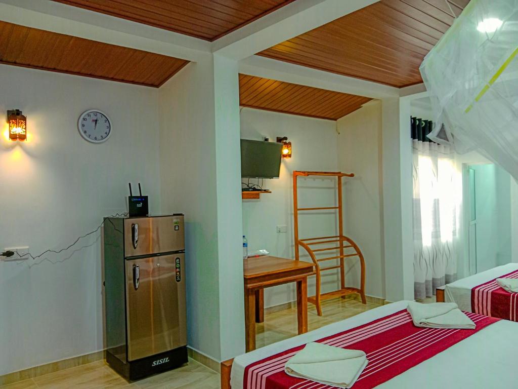 Sigiriya Peacock Homestay - 17