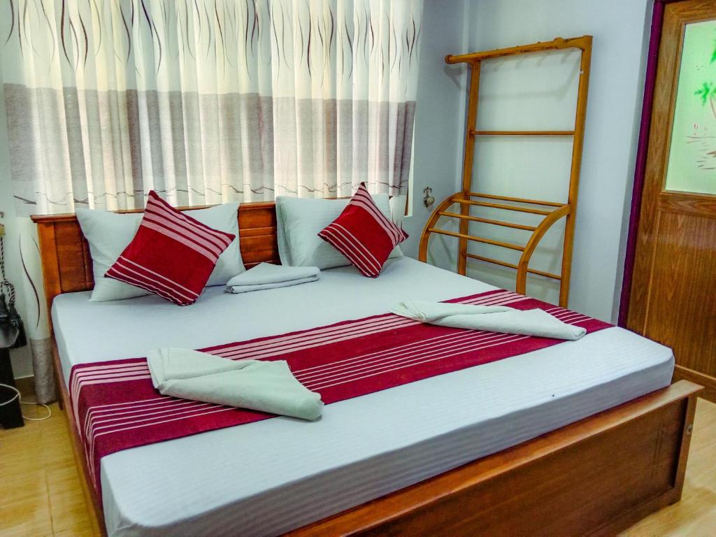 Sigiriya Peacock Homestay - Standard Double Room With Fan