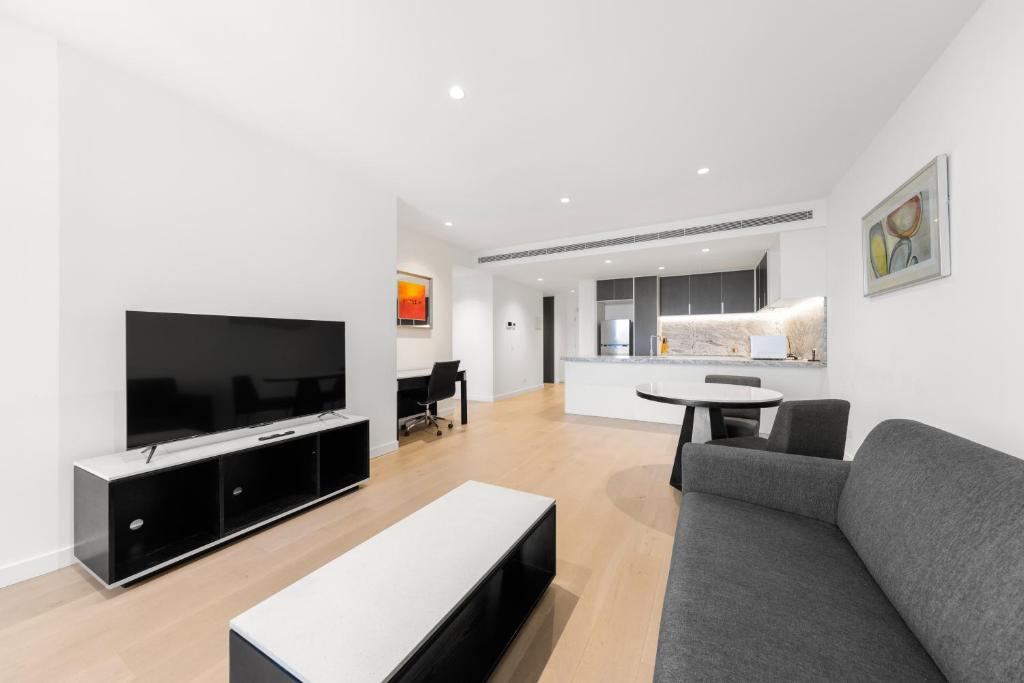 Central 2 Bedroom Apartment Melbourne with Parking, Melbourne (updated prices 2025)