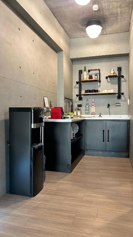Cucina o angolo cottura di 墾丁恆春包棟 l 洛夫特Looft民宿
