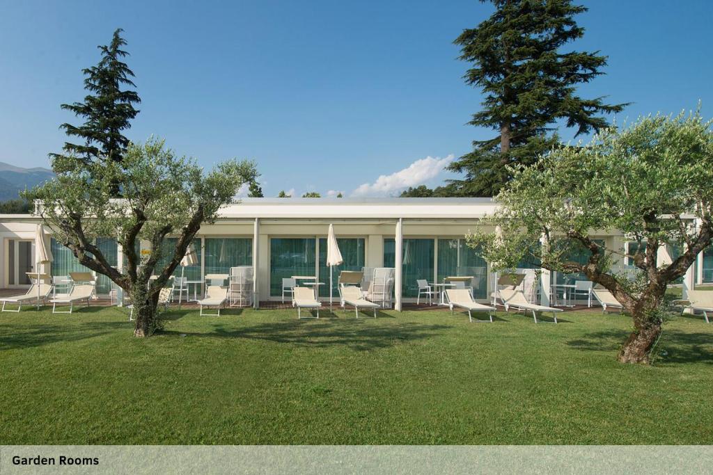 Een tuin van Seven Park Hotel Lake Como - Adults Only