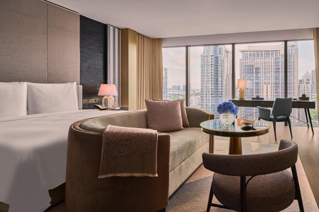 Rosewood Bangkok - 14