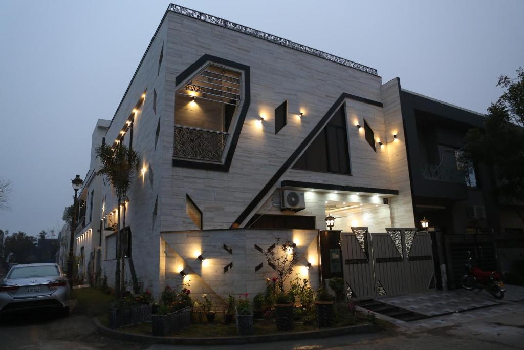 Holiday Home Lake City, Lahore, Pakistan