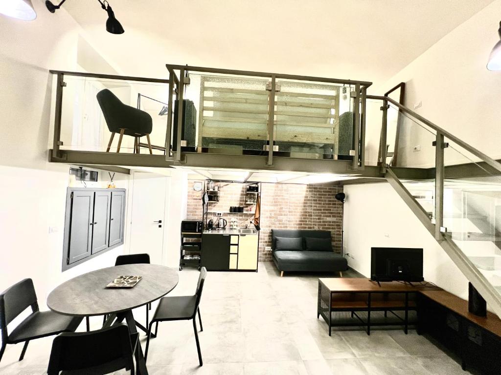 Testaccio Industrial Loft