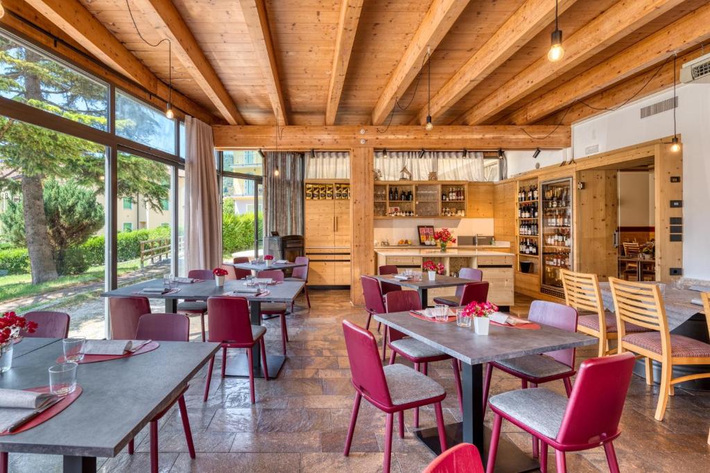 Restaurace v ubytování Hotel Martinelli