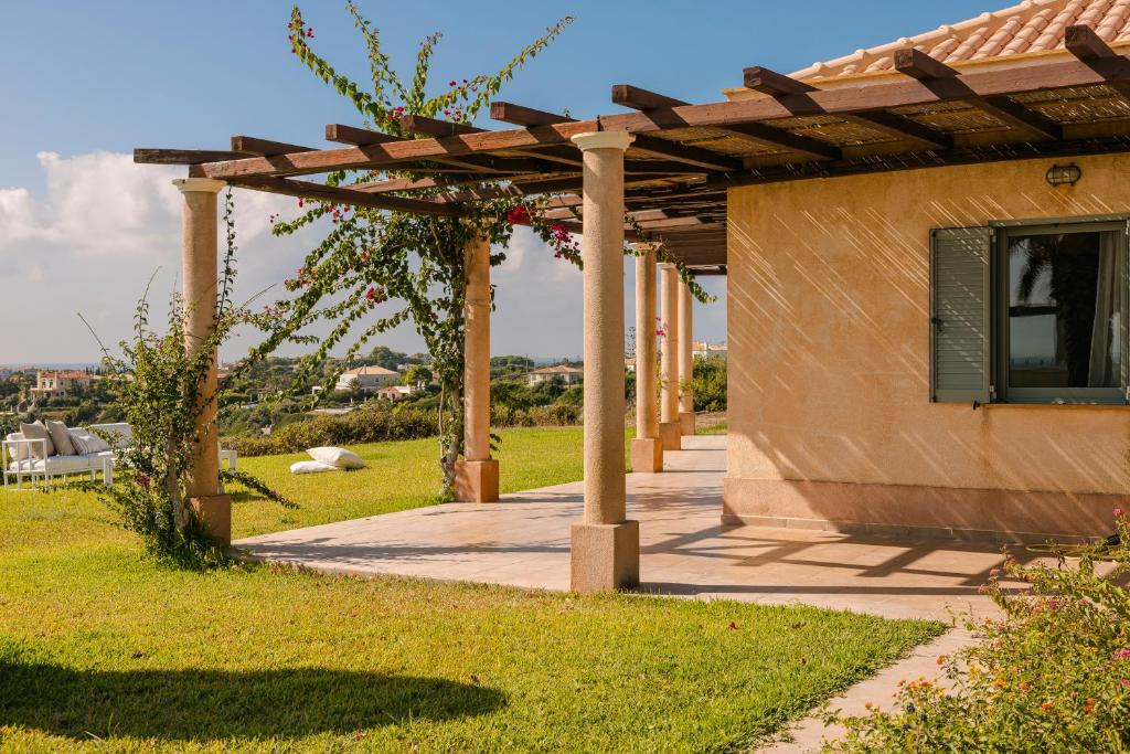 Zahrada ubytování Absolute Villa by Stylish Stays