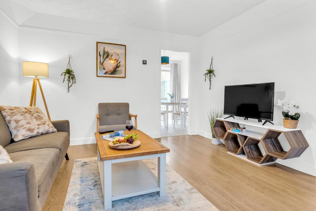 Lark Rise Lodge, Brackley (updated prices 2024)