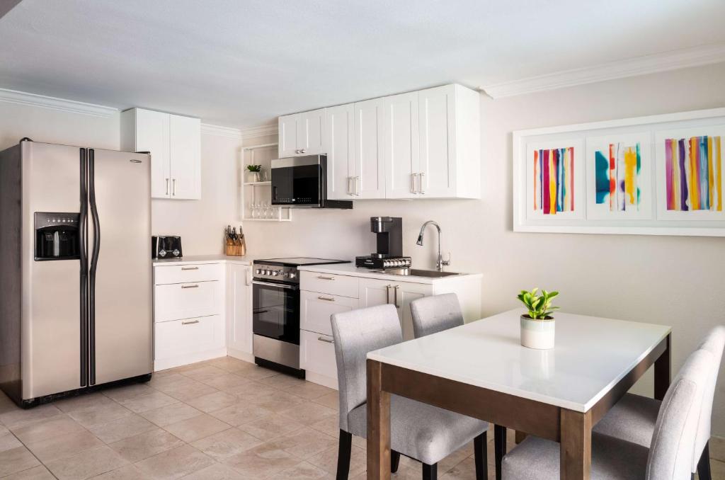 Hyatt Regency Newport Beach - 
