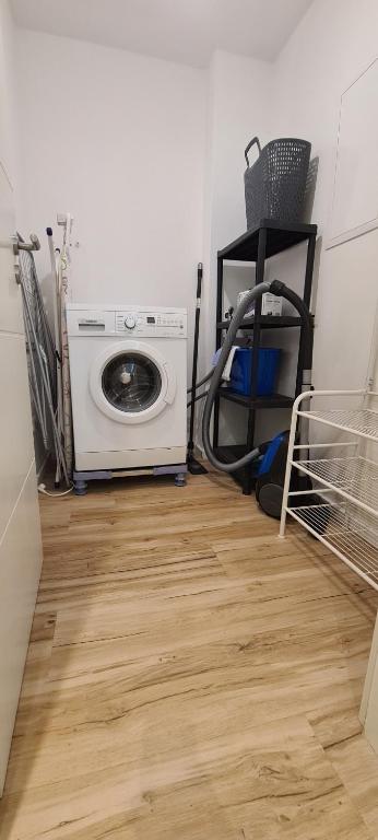 Noahs Apartments - 15