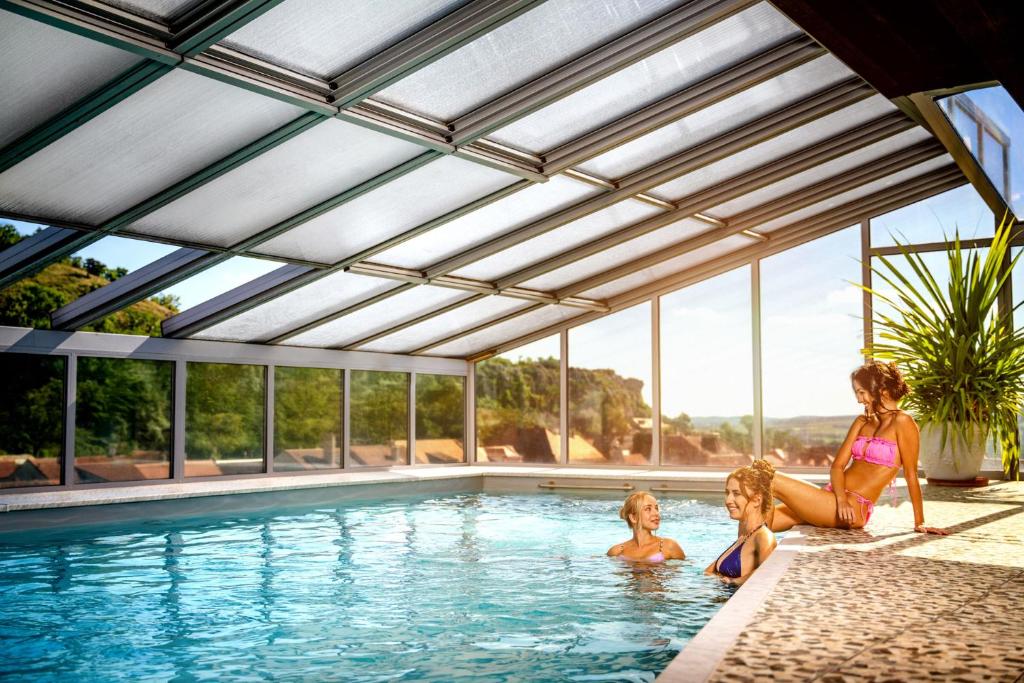 The swimming pool at or close to Hotel Galant Mikulov