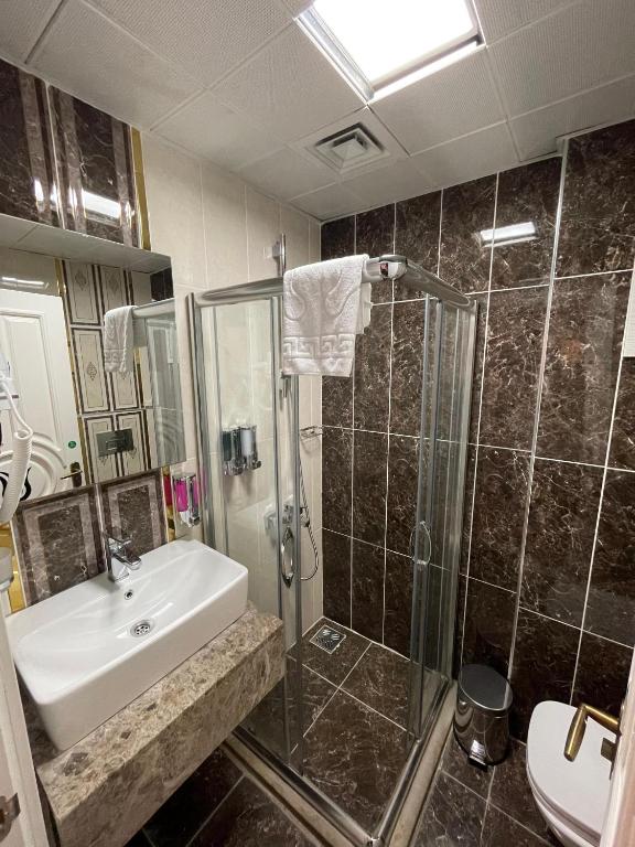 Hotel Black Tulip - 12