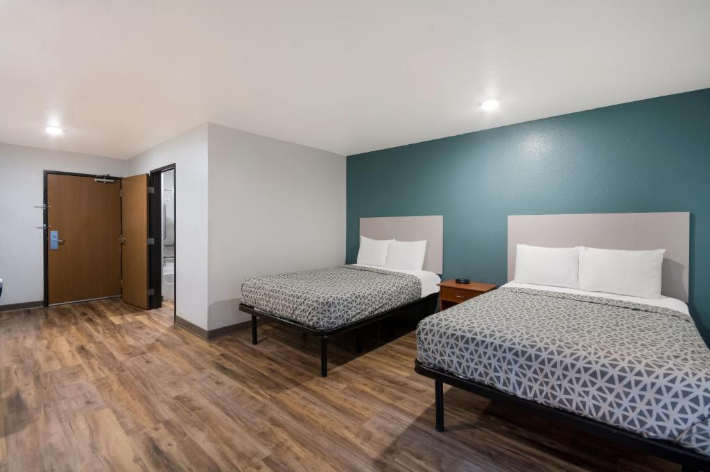 WoodSpring Suites Macon North photo