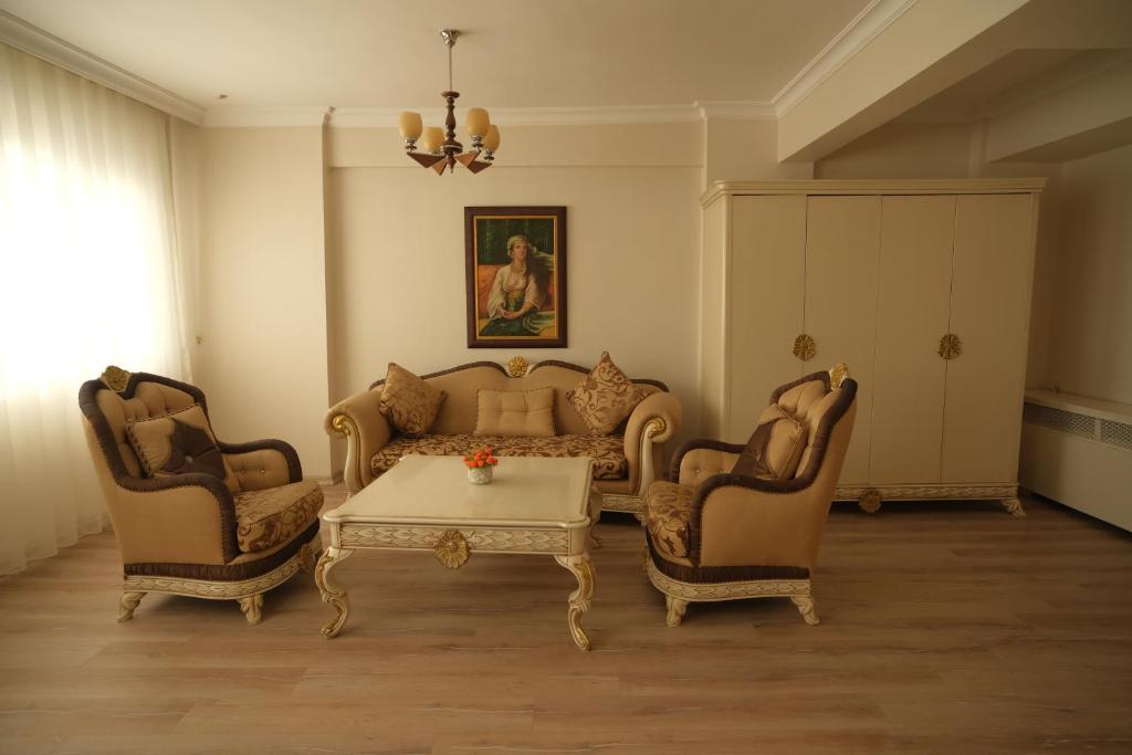 Posezení v ubytování Malabadi Hotel