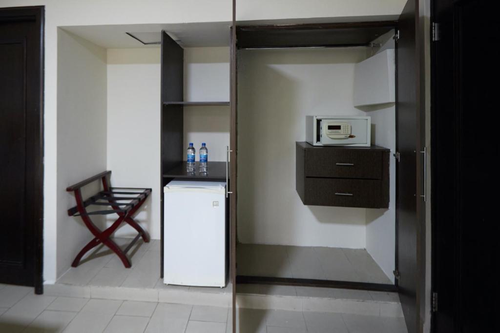 Kuchyň nebo kuchyňský kout v ubytování Metro Hotel Panama