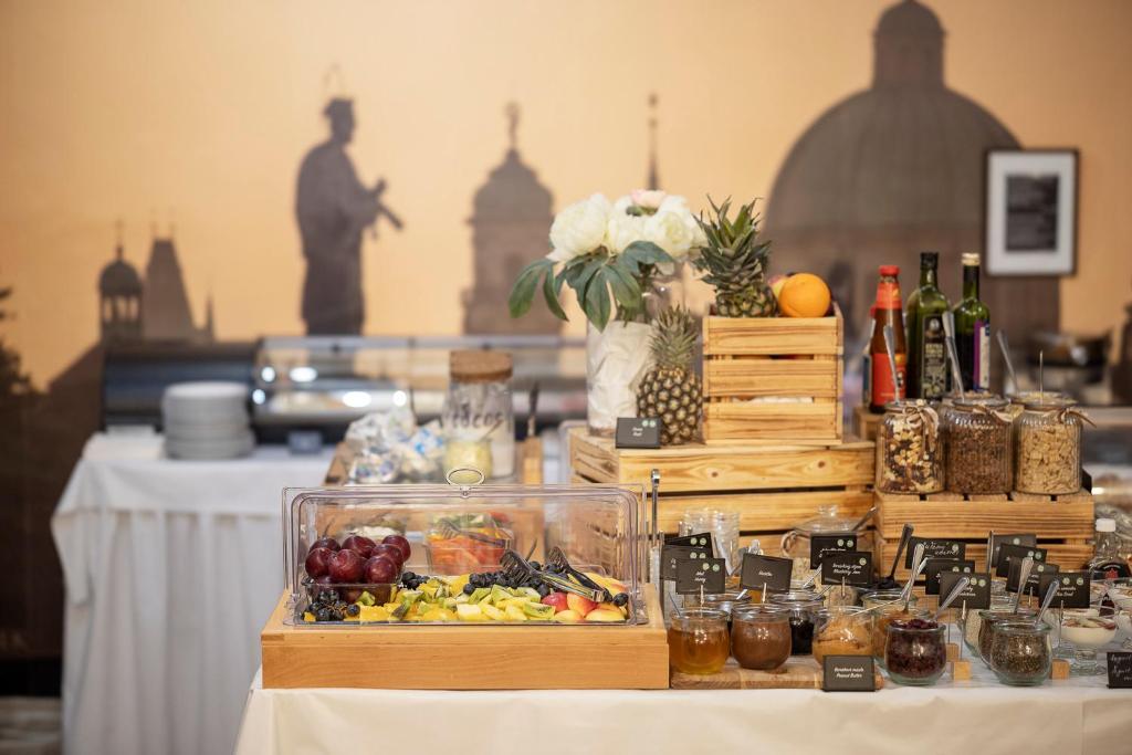 Pytloun Kampa Garden Hotel Prague - Resim 16