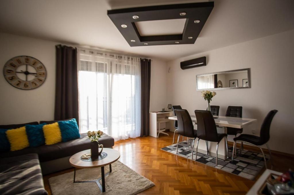 Posedenie v ubytovaní Apartman Elly