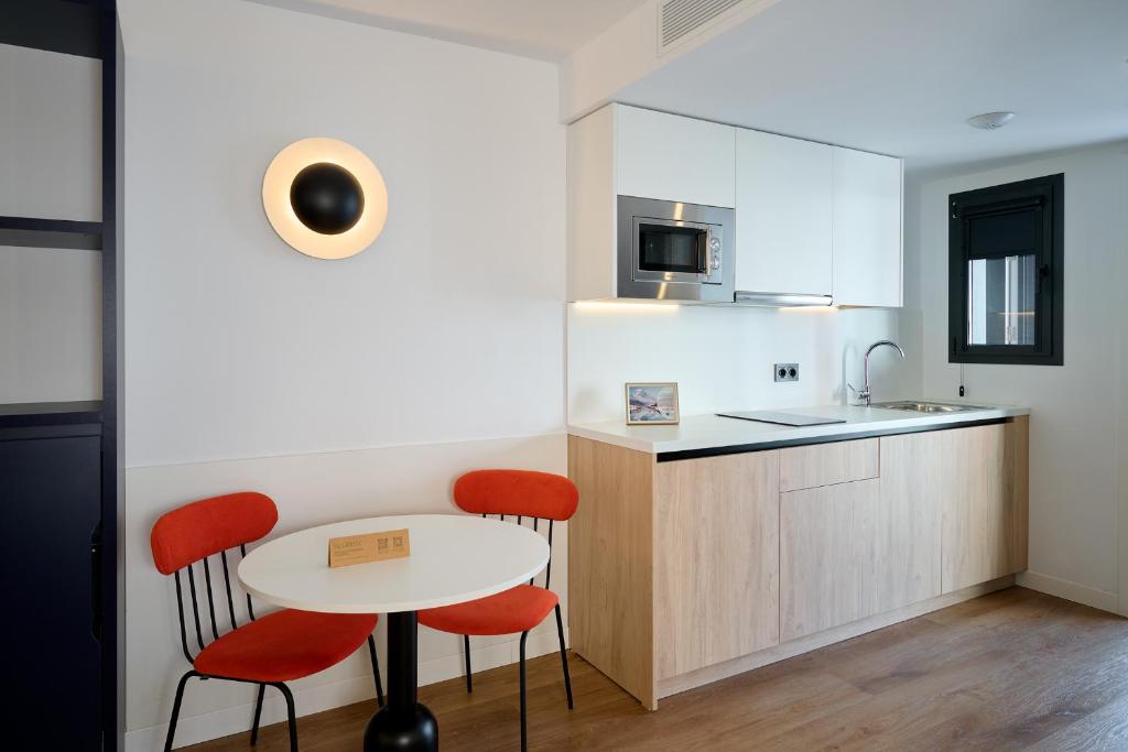 Apartamentos Luna Suites Granada - 17