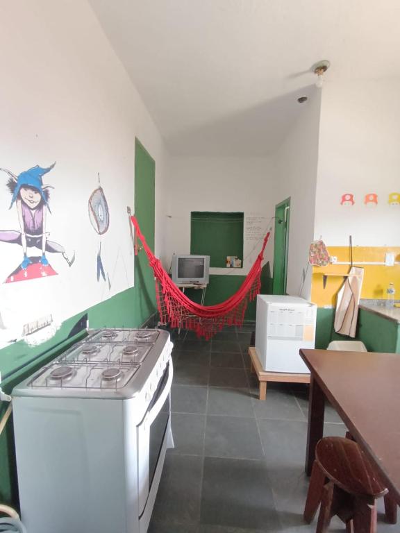 Kuchyň nebo kuchyňský kout v ubytování Sumé Hostel