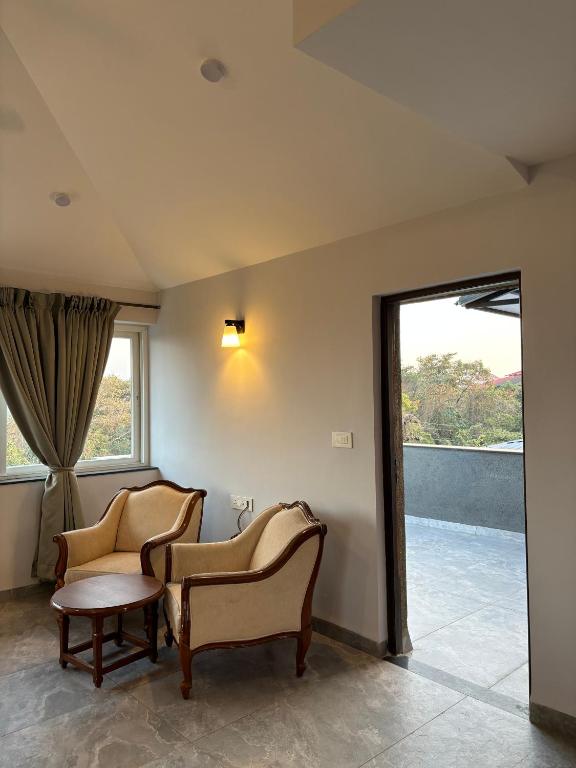 Posezení v ubytování Hillside Hideaway Studio Apartment