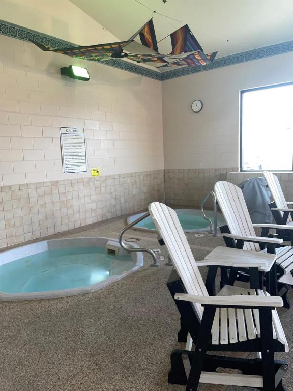 Boothill Inn and Suites photo