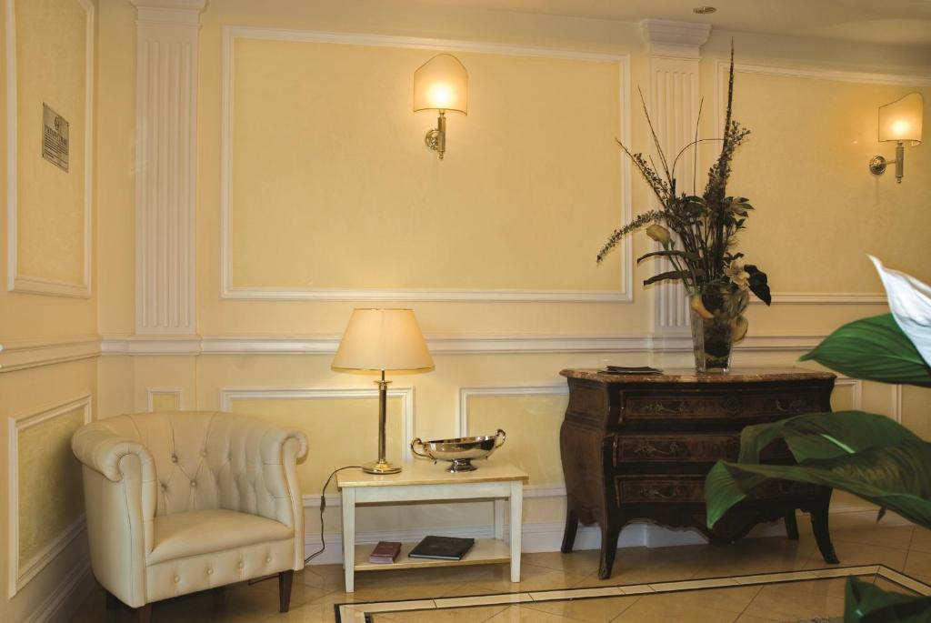 Posezení v ubytování Relais Hotel Antico Palazzo Rospigliosi