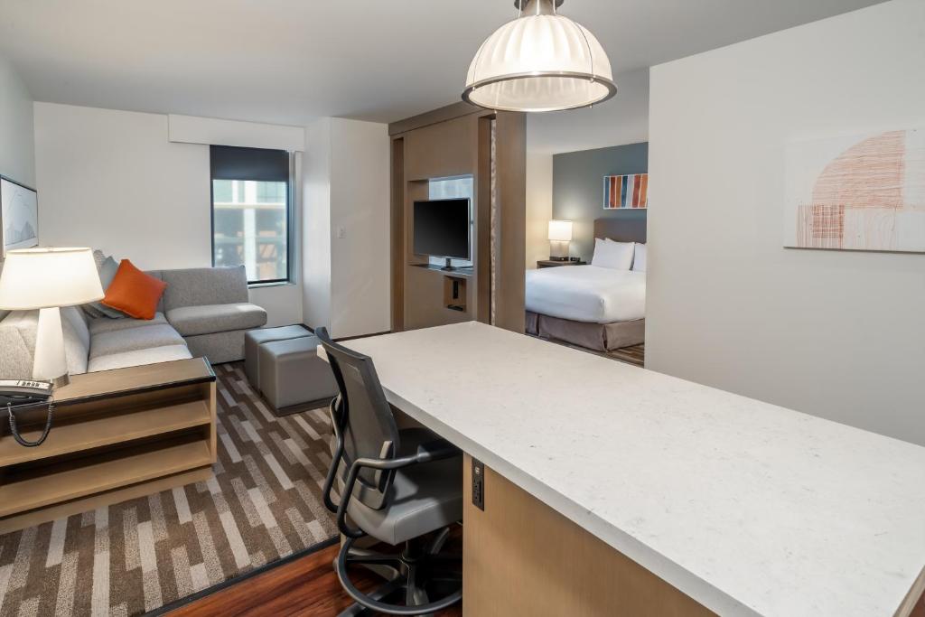 Hyatt House Salt Lake City Downtown - Studio-Suite Mit Kingsize-Bett Und Küche