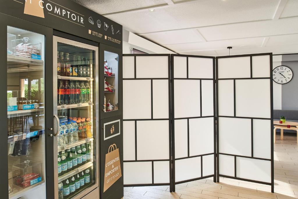 Kyriad Direct Strasbourg Ouest - Zénith - Resim 21