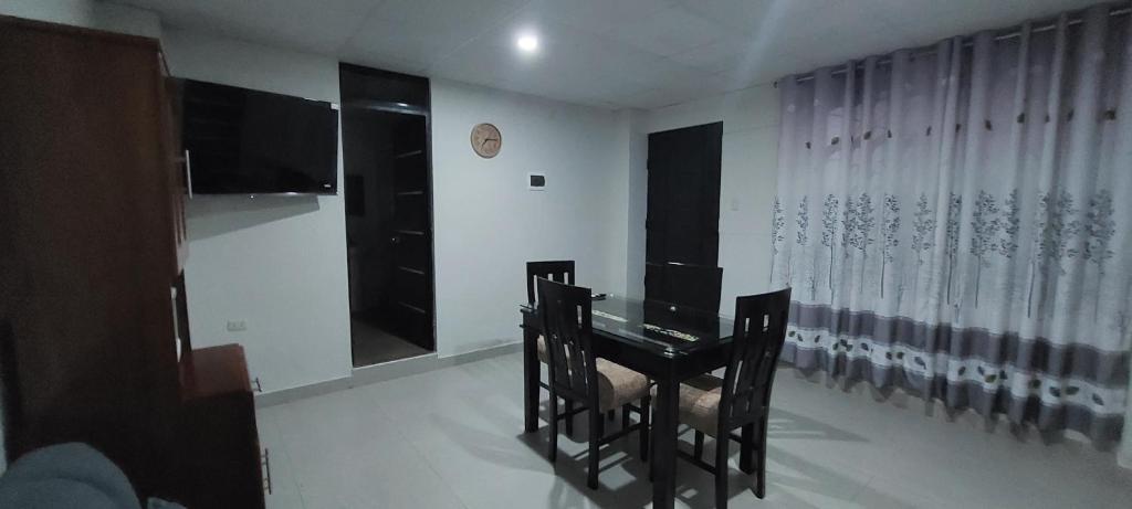 Dining area sa apartment