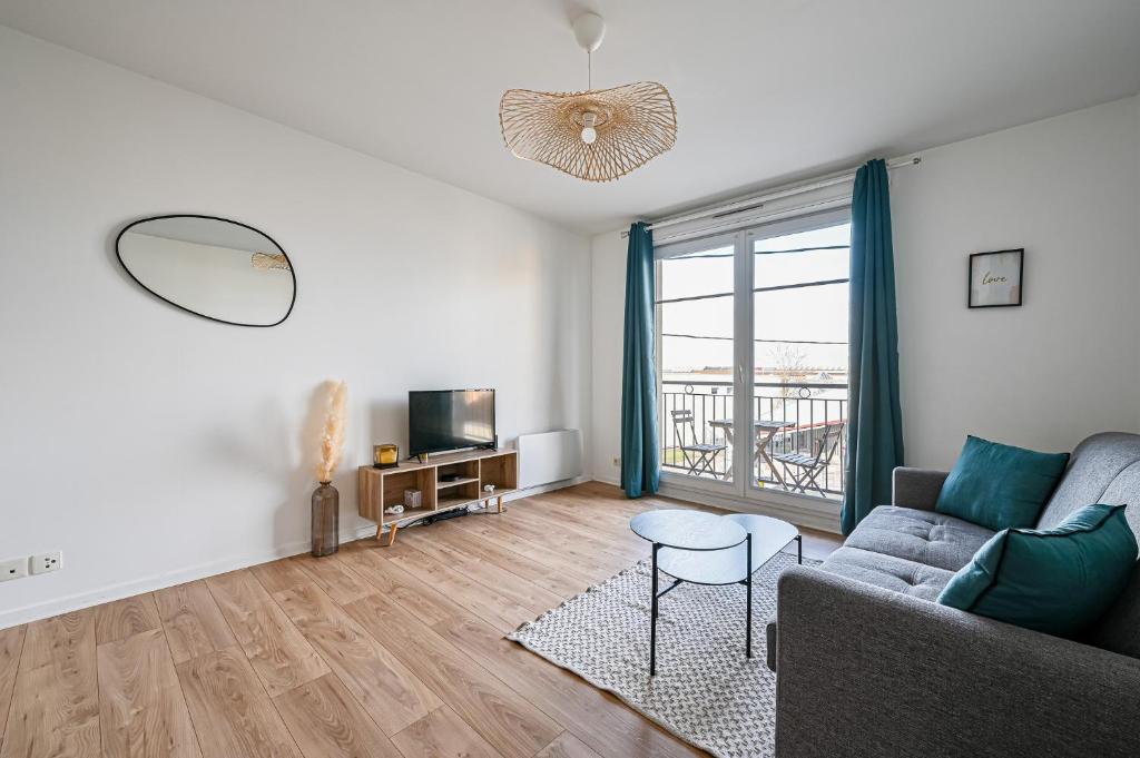 Le Cosy Paddock - Balcon - Proche Gare - One-Bedroom Apartment