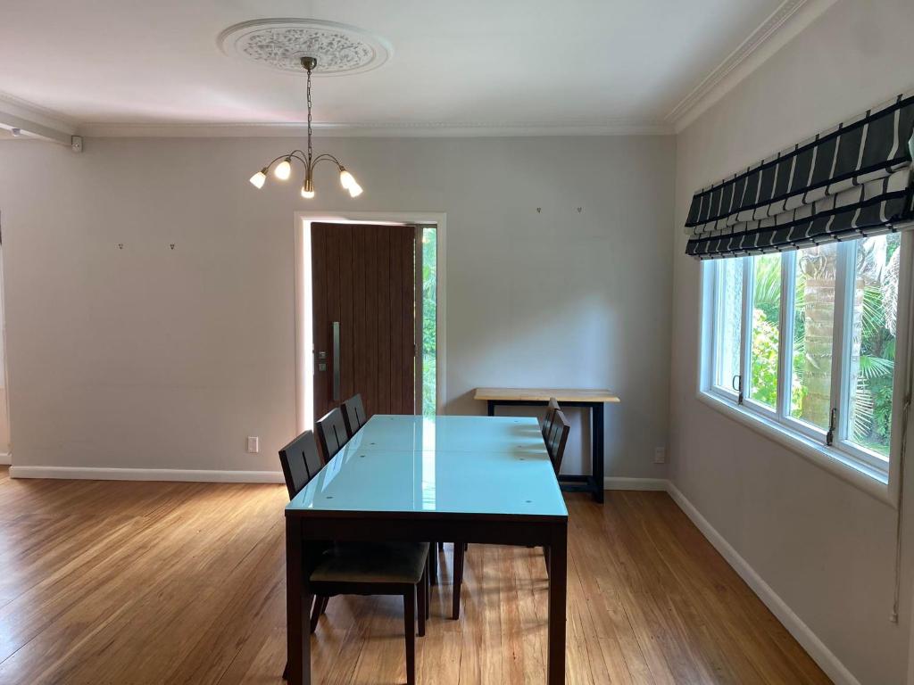 J&L Boarding Holiday House - Resim 17