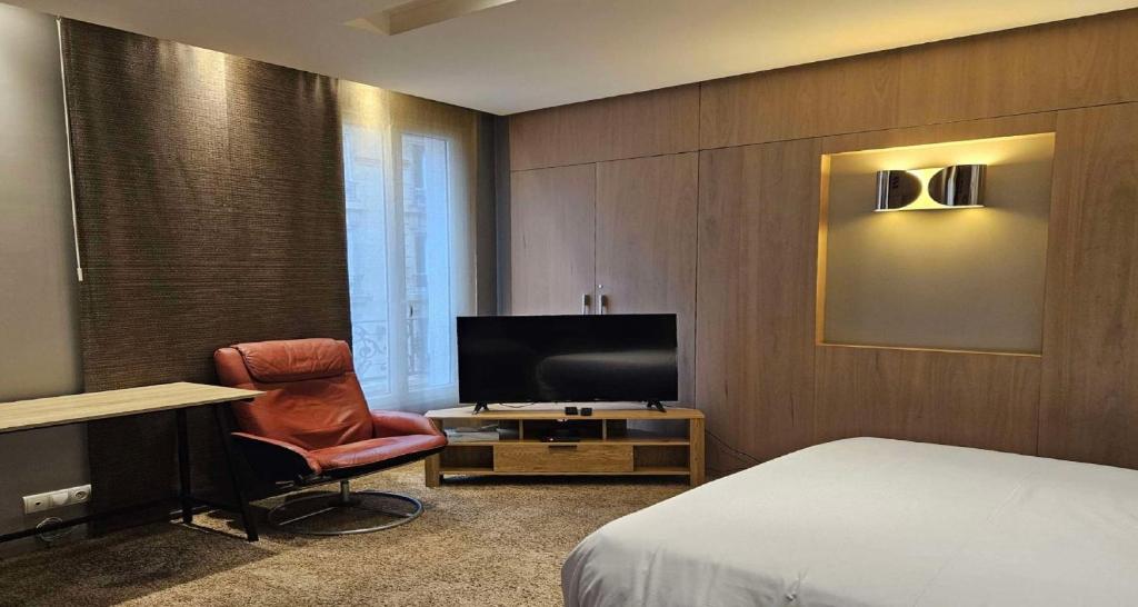 Hotel Apolonia Paris Montmartre; Sure Hotel Collection by Best Western - Resim 5