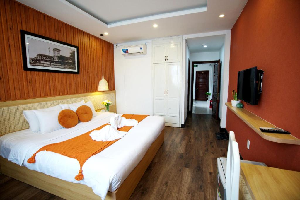 Giường trong phòng chung tại Saigon Central Hotel