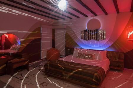 Nuotrauka iš apgyvendinimo įstaigos Joshua Tree Heated Pool & Spa I Vibes- JT Improper mieste Sunfair Heights galerijos