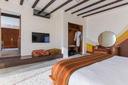 Nuotrauka iš apgyvendinimo įstaigos Joshua Tree Heated Pool & Spa I Vibes- JT Improper mieste Sunfair Heights galerijos