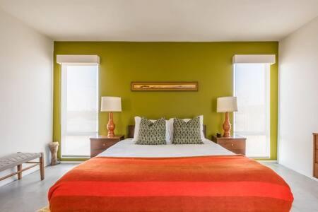 Nuotrauka iš apgyvendinimo įstaigos Joshua Tree Heated Pool & Spa I Vibes- JT Improper mieste Sunfair Heights galerijos