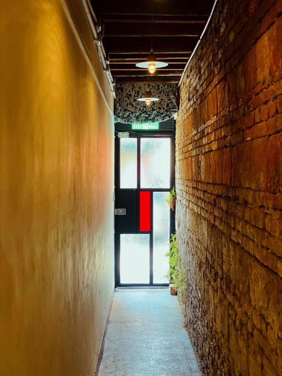 Gambar di galeri bagi 捉鳳凰 台南百年老宅包棟導覽民宿系列Catchphoenix Centennial Guesthouse di Tainan