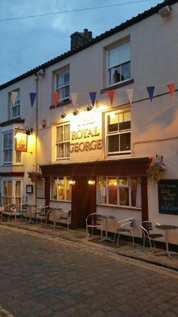 The Royal George Staithes - Deluxe Double Room Con Ducha - 3