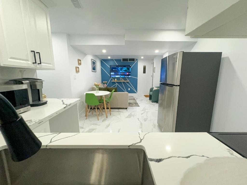 Kuchyň nebo kuchyňský kout v ubytování The Khan Villa