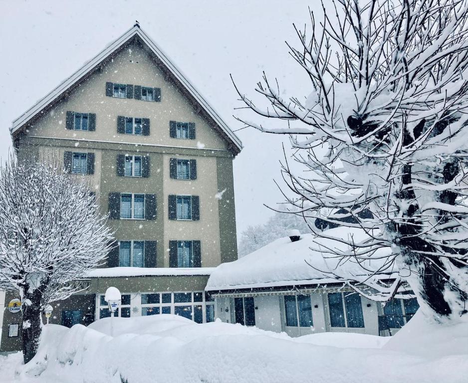 Hotel Stätzerhorn om vinteren